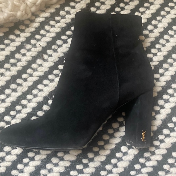 Saint Laurent Lou boot with emblem on heel (rare) - Picture 4 of 9